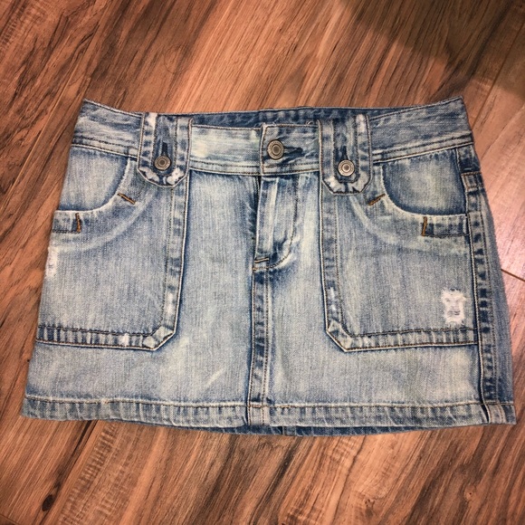 American Eagle Outfitters Dresses & Skirts - American Eagle Y2K Distressed Denim Jean Skirt